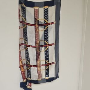 LILLY OF ITALY Elegant Navy and Gold Scarf